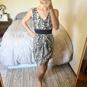 H&M Sleeveless V Neck Dress | 2 XS